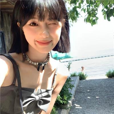 辣个女生
